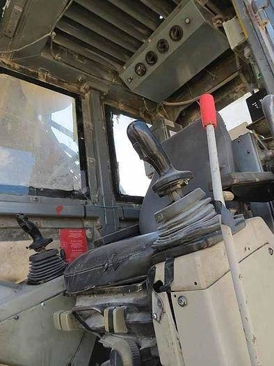 Crawler excavator Liebherr 944C: picture 12