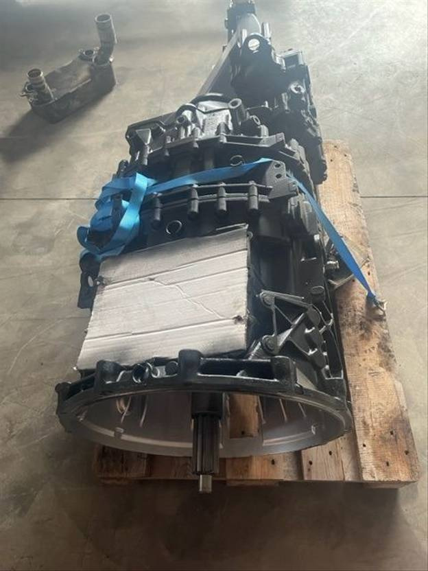 MAN TGA ZF 12AS2131 TD - Gearbox for Truck: picture 1 MAN TGA ZF 12AS2131 TD - Gearbox for Truck: picture 1