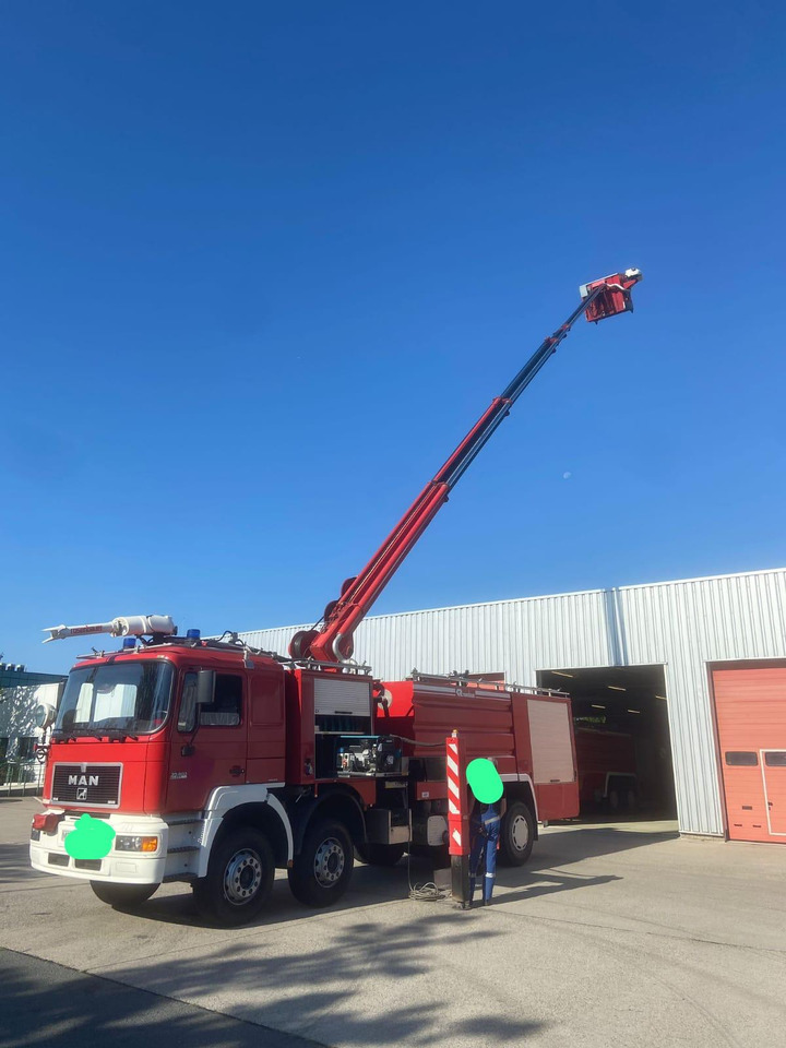 MAN 35.403 - Fire truck: picture 3 MAN 35.403 - Fire truck: picture 3