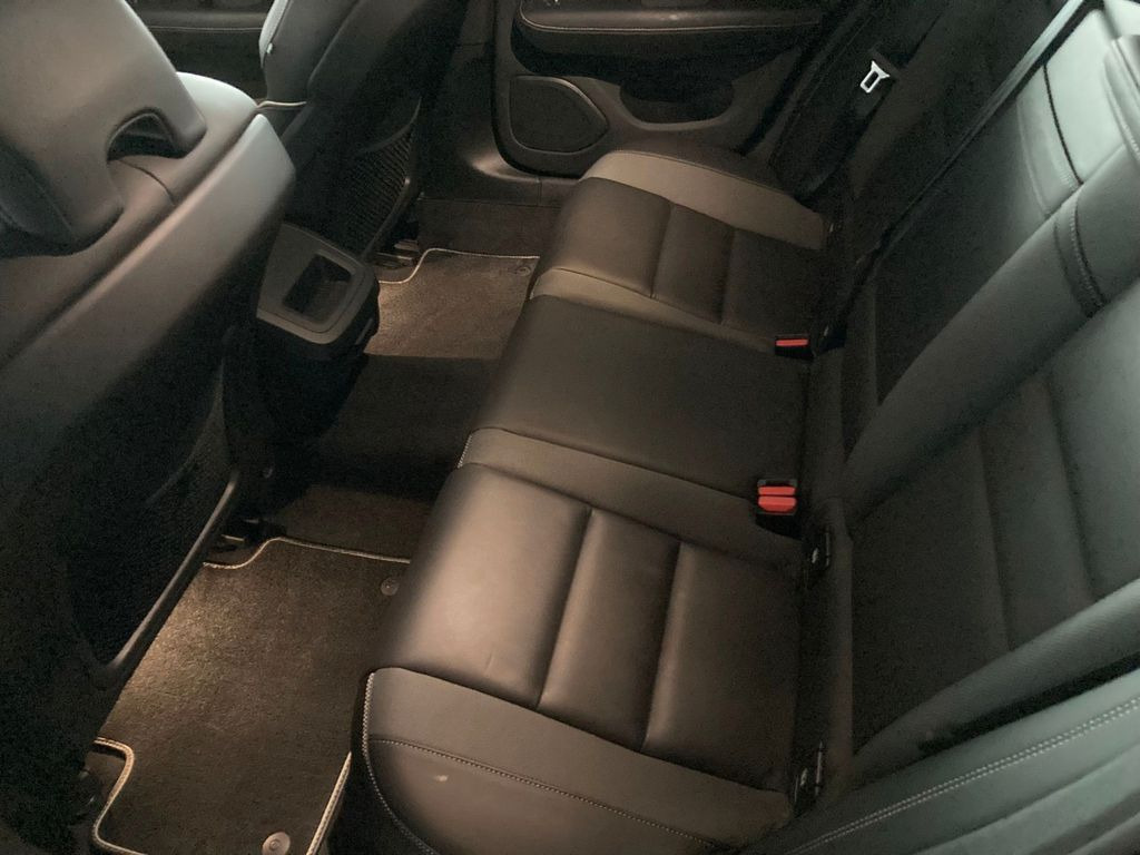 Leasing of Volvo S60 T5 Lim. R-Design  Volvo S60 T5 Lim. R-Design: picture 9