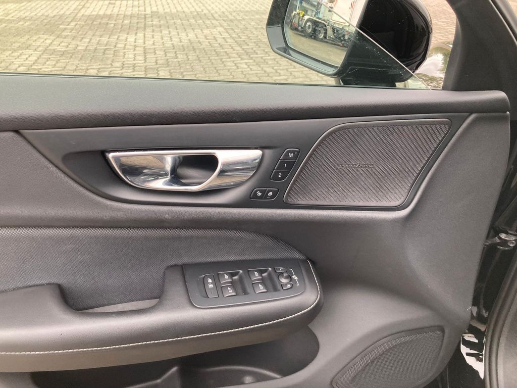 Volvo S60 T5 Lim. R-Design - Car: picture 5 Volvo S60 T5 Lim. R-Design - Car: picture 5