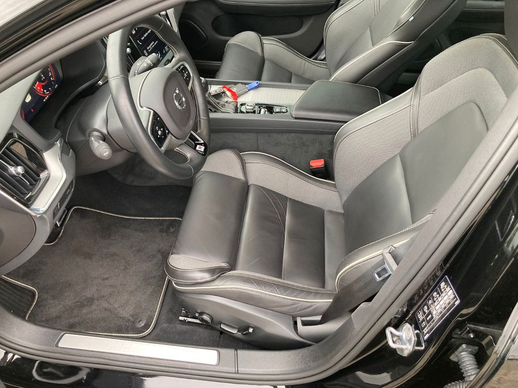 Volvo S60 T5 Lim. R-Design Volvo S60 T5 Lim. R-Design - Sedan: picture 4 Volvo S60 T5 Lim. R-Design Volvo S60 T5 Lim. R-Design - Sedan: picture 4