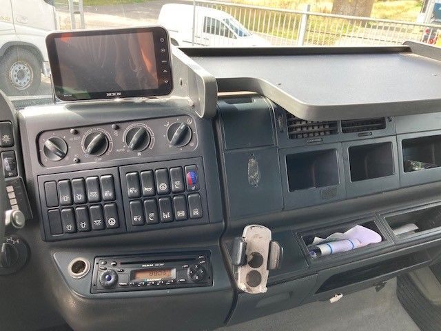 Tractor unit MAN TGA 18.440 4x4: picture 7 Tractor unit MAN TGA 18.440 4x4: picture 7