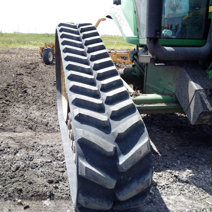 GTW TankTuff for John Deere 8000T, 9000T, 8RT, 9RT 9030T, 8RX, and 9RX series - Track for Tracked tractor: picture 5 GTW TankTuff for John Deere 8000T, 9000T, 8RT, 9RT 9030T, 8RX, and 9RX series - Track for Tracked tractor: picture 5