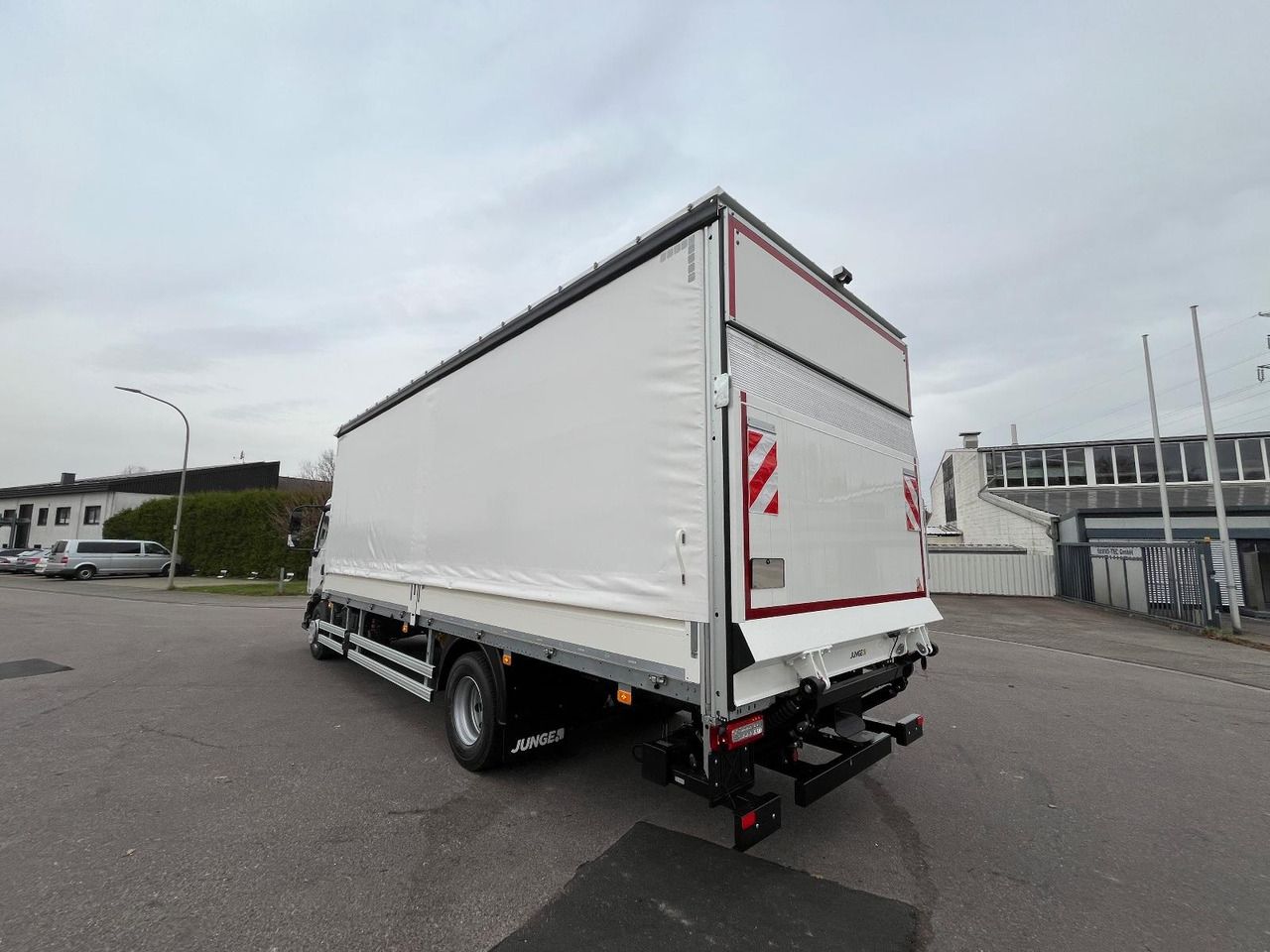 New Curtainsider truck Renault D 16 4x2 Pritsche + Plane: picture 6 New Curtainsider truck Renault D 16 4x2 Pritsche + Plane: picture 6