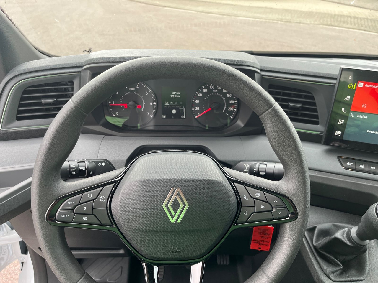 Box van Renault MASTER HUMBAUR KOFFER: picture 13