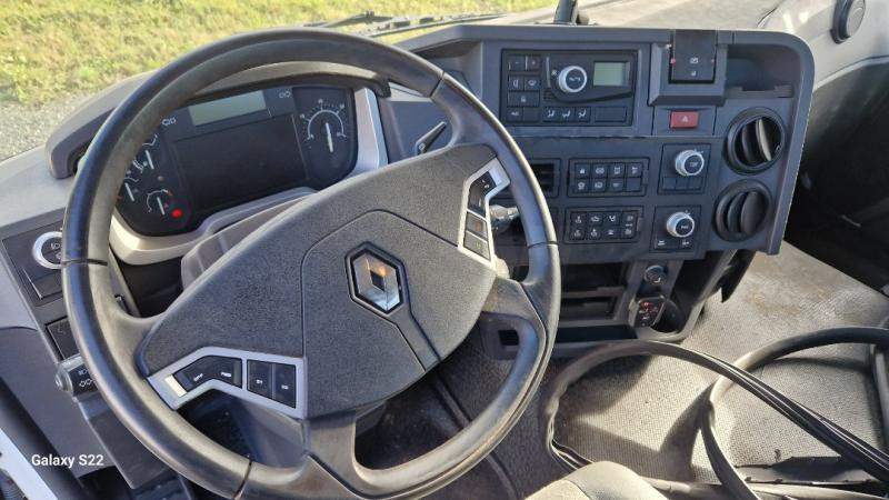 Interior photo 1: Dropside/ Flatbed truck, Crane truck Renault C-Series 480.26 DTI 13