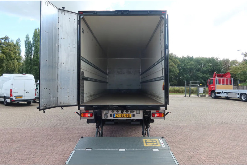 Box truck DAF CF 410 DAF CF 410 Black Edition: picture 17