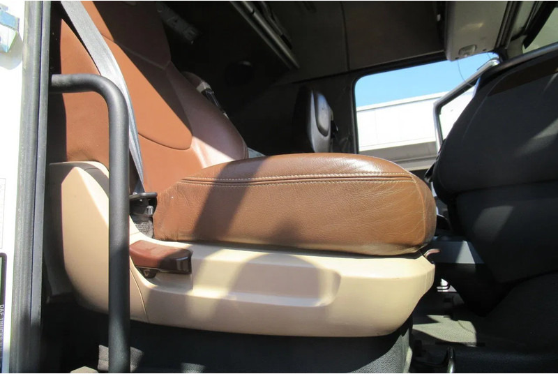 DAF XF 510 Fat 6x4 Euro 6 - Hook lift truck: picture 5 DAF XF 510 Fat 6x4 Euro 6 - Hook lift truck: picture 5