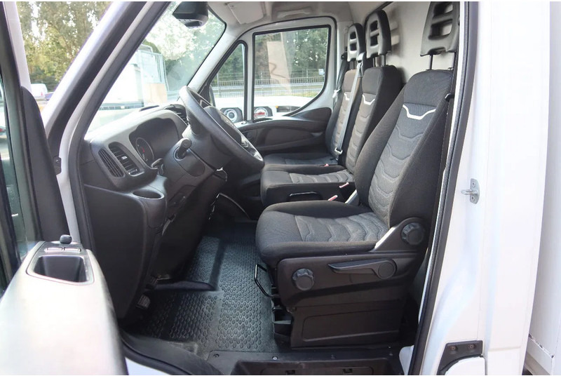 Iveco Daily 35S16 Bakwagen + Laadklep 750kg - Box van: picture 4 Iveco Daily 35S16 Bakwagen + Laadklep 750kg - Box van: picture 4