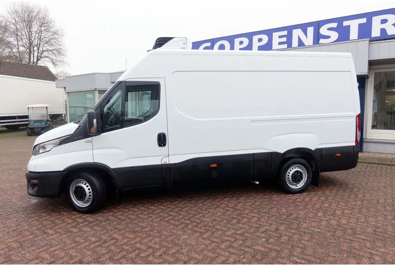 Iveco Daily 35S16 Koelen/vriezen/verwarmen Carrier Xarios 350 + nacht aansluiting 220 volt - Refrigerated van: picture 2 Iveco Daily 35S16 Koelen/vriezen/verwarmen Carrier Xarios 350 + nacht aansluiting 220 volt - Refrigerated van: picture 2