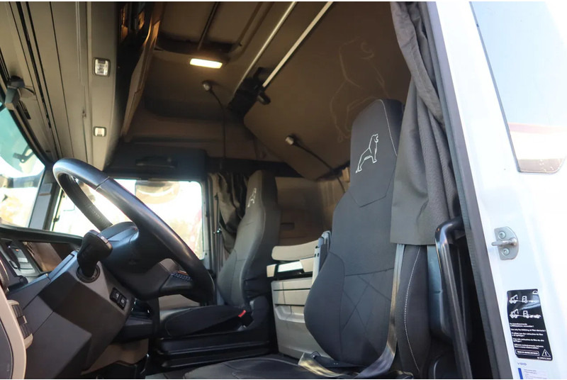 MAN TGM 18.290 Koel/ vries Thermoking UT 800 Diesel /elektrisch 2x bed - Refrigerator truck: picture 5 MAN TGM 18.290 Koel/ vries Thermoking UT 800 Diesel /elektrisch 2x bed - Refrigerator truck: picture 5