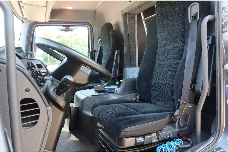 Mercedes-Benz Atego 816 L 3 Paarden/4 Ponies Nieuwe APK + nieuwe accu. - Horse truck: picture 5 Mercedes-Benz Atego 816 L 3 Paarden/4 Ponies Nieuwe APK + nieuwe accu. - Horse truck: picture 5