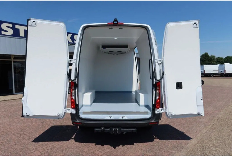 Mercedes-Benz Sprinter 315 CDI Koel/Vries/Verwarmen Carrier Xarios 350 - Refrigerated van: picture 3 Mercedes-Benz Sprinter 315 CDI Koel/Vries/Verwarmen Carrier Xarios 350 - Refrigerated van: picture 3