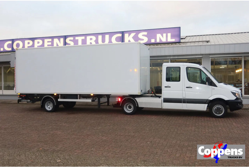 Mercedes-Benz 519 CDI V6 Motor 519 CDI V6 Motor + B.E Trailer - Tractor unit: picture 1 Mercedes-Benz 519 CDI V6 Motor 519 CDI V6 Motor + B.E Trailer - Tractor unit: picture 1