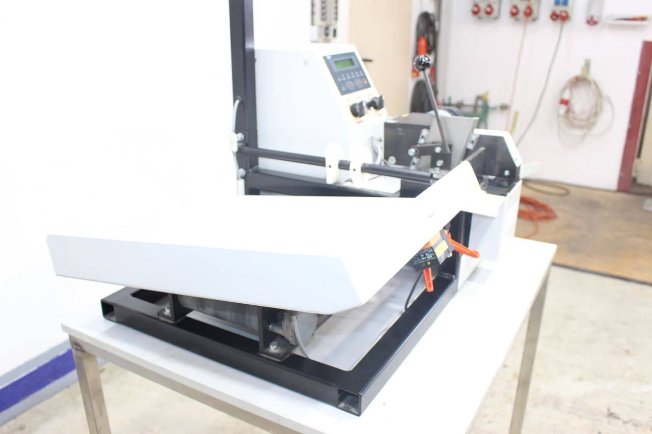 RENZ HSC-E - Paper cutting machine: picture 3 RENZ HSC-E - Paper cutting machine: picture 3