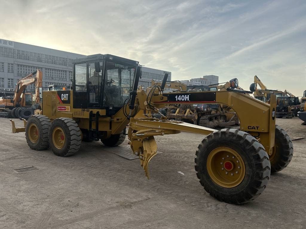 CAT 140H - Grader: picture 3 CAT 140H - Grader: picture 3