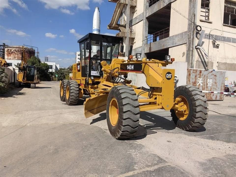 CAT 140H - Grader: picture 2 CAT 140H - Grader: picture 2