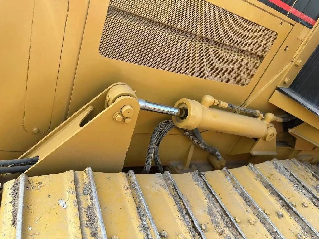 CAT D5C - Bulldozer: picture 2 CAT D5C - Bulldozer: picture 2