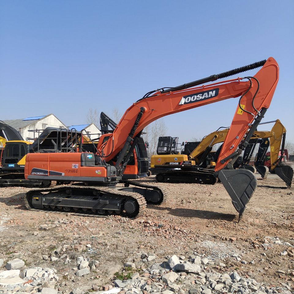 DOOSAN DX300LC-9C - Crawler excavator: picture 1 DOOSAN DX300LC-9C - Crawler excavator: picture 1