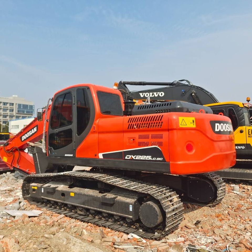 Doosan DX225LC-9C - Crawler excavator: picture 1 Doosan DX225LC-9C - Crawler excavator: picture 1