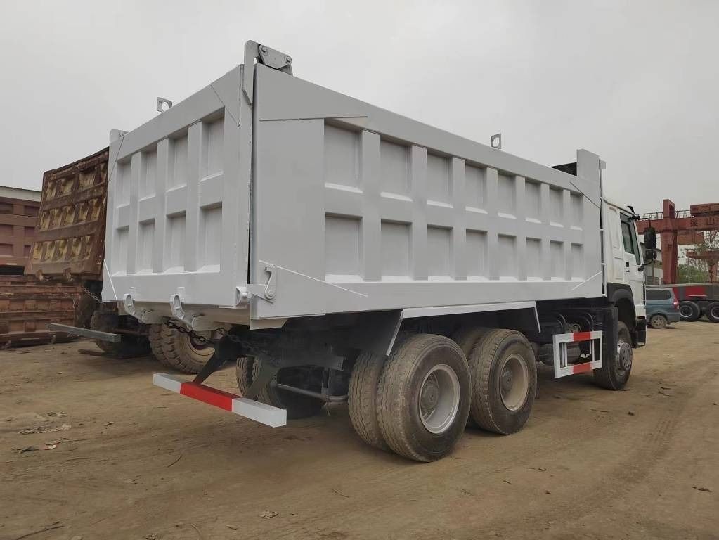 Howo 371 6X4 - Tipper: picture 2 Howo 371 6X4 - Tipper: picture 2