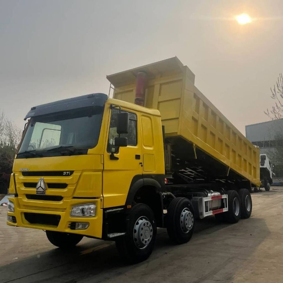 Howo 371 8x4 - Tipper: picture 1 Howo 371 8x4 - Tipper: picture 1