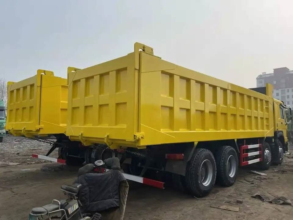 Howo 371 8x4 - Tipper: picture 4 Howo 371 8x4 - Tipper: picture 4