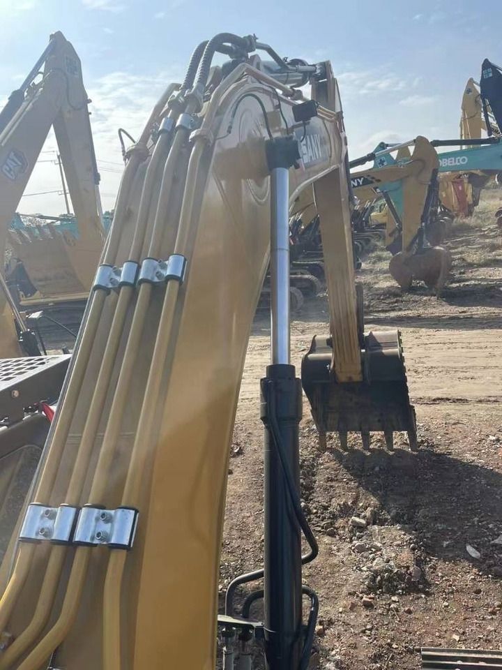 Sany SY365H - Crawler excavator: picture 3 Sany SY365H - Crawler excavator: picture 3