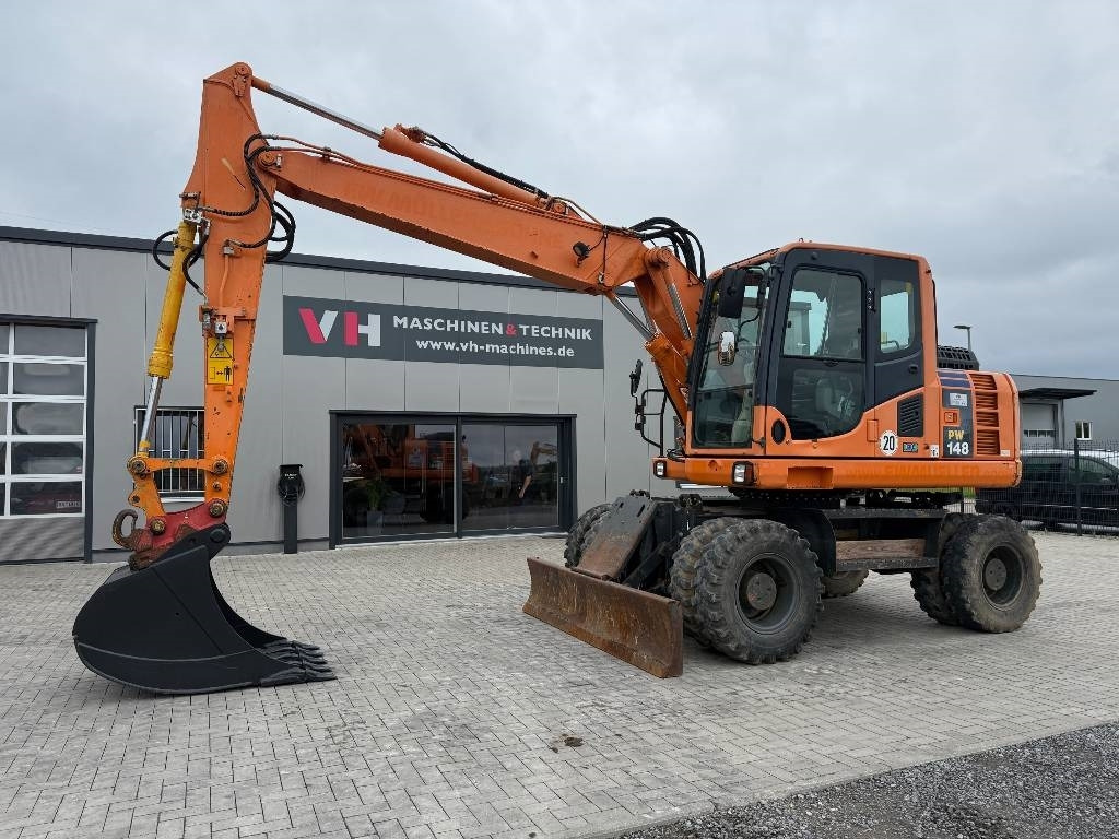 Komatsu PW 148-8 - Wheel excavator: picture 1 Komatsu PW 148-8 - Wheel excavator: picture 1