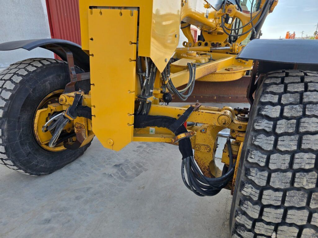 CAT 140M AWD - Grader: picture 5 CAT 140M AWD - Grader: picture 5