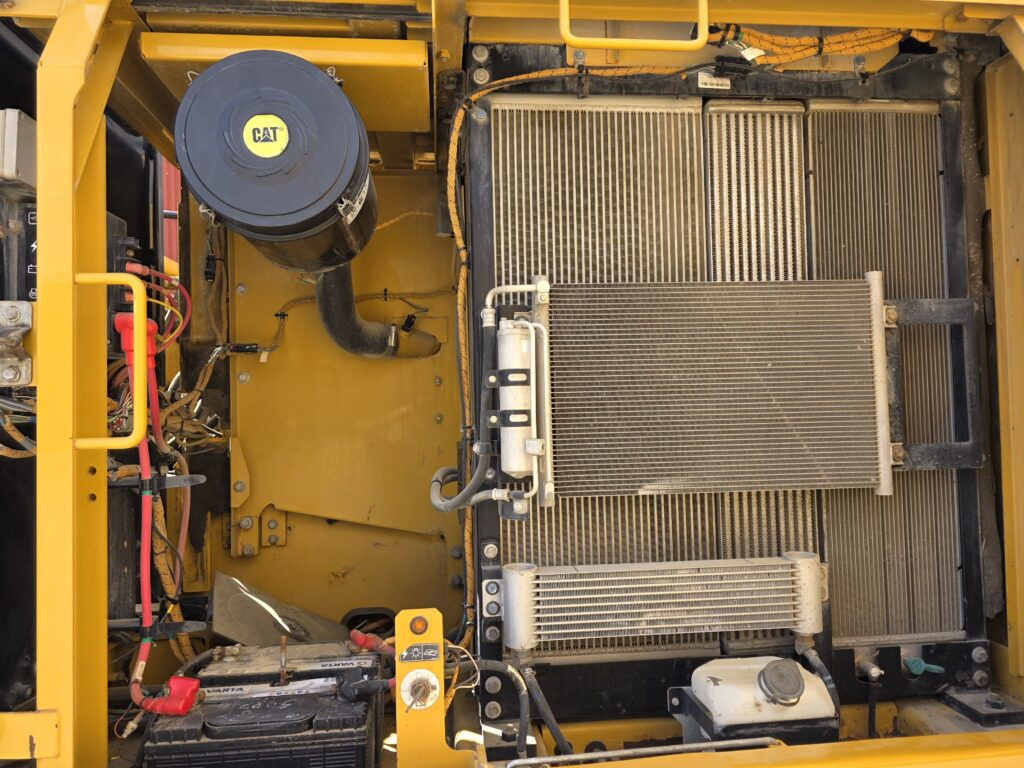 CAT 323FL - Crawler excavator: picture 5 CAT 323FL - Crawler excavator: picture 5