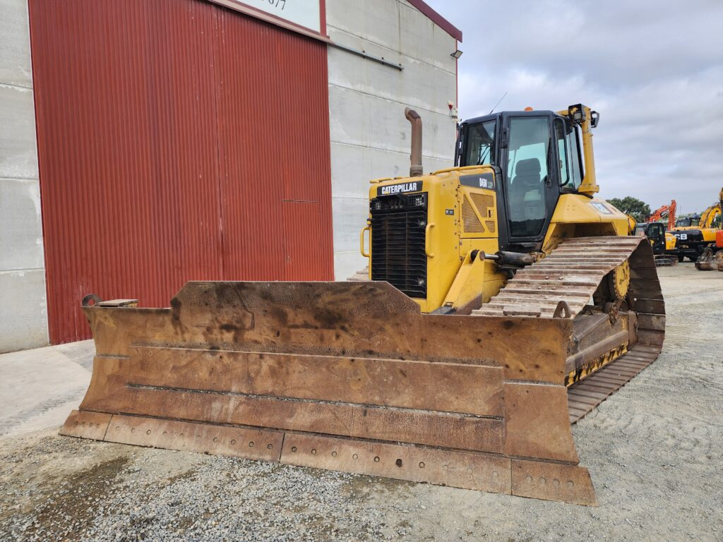 CAT D6N LGP - Bulldozer: picture 2 CAT D6N LGP - Bulldozer: picture 2