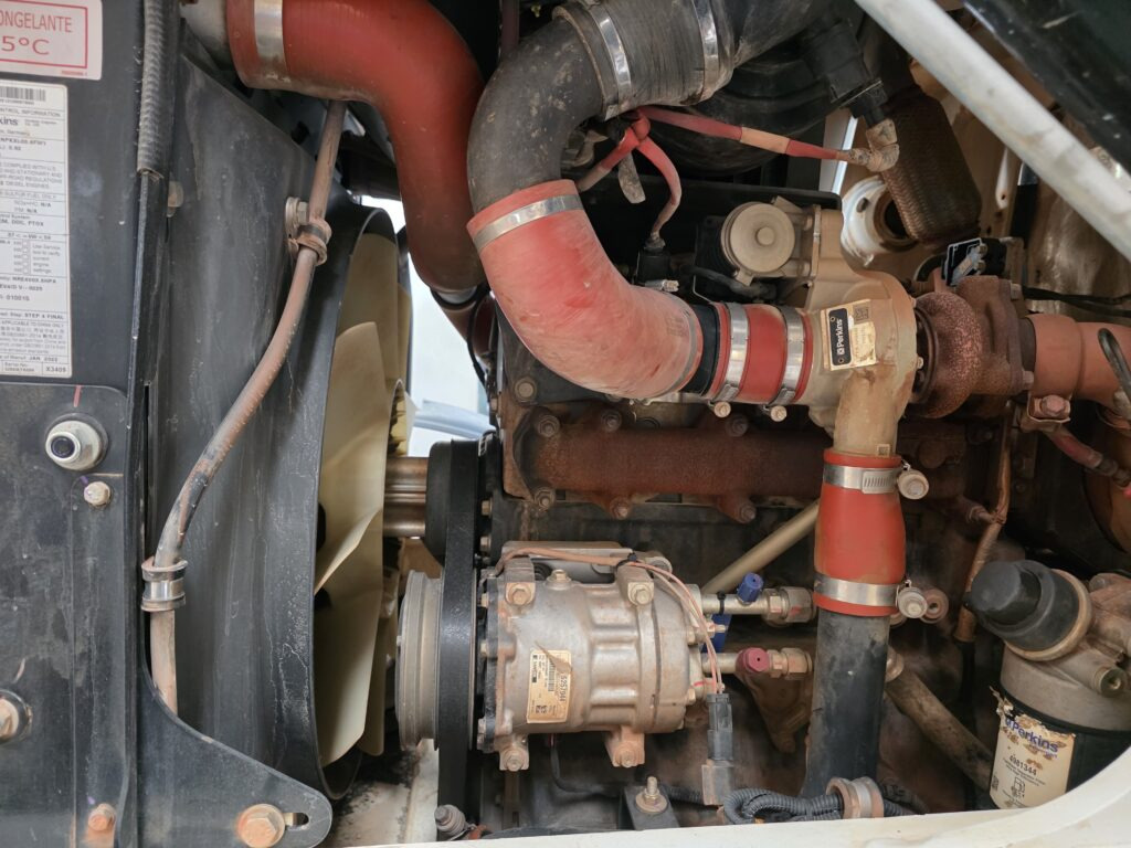 Backhoe loader HIDROMEK HMK 102 B: picture 7