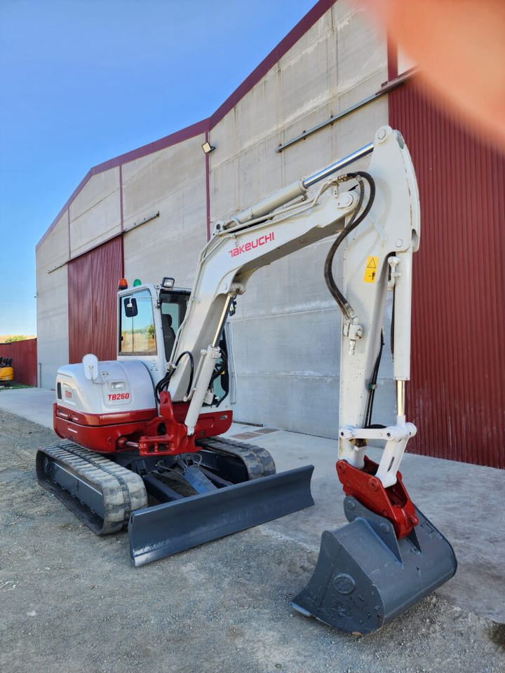 TAKEUCHI TB260 - Mini excavator: picture 5 TAKEUCHI TB260 - Mini excavator: picture 5