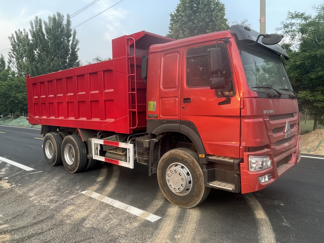 6X4 SINOTRUK HOWO DUMP TRUCK TIPPER 2020 - Tipper: picture 1 6X4 SINOTRUK HOWO DUMP TRUCK TIPPER 2020 - Tipper: picture 1