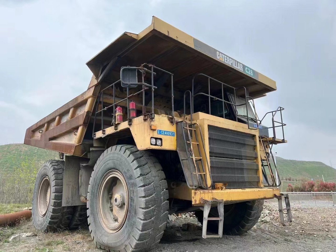 CATERPILLAR 777D - Rigid dumper/ Rock truck: picture 1 CATERPILLAR 777D - Rigid dumper/ Rock truck: picture 1