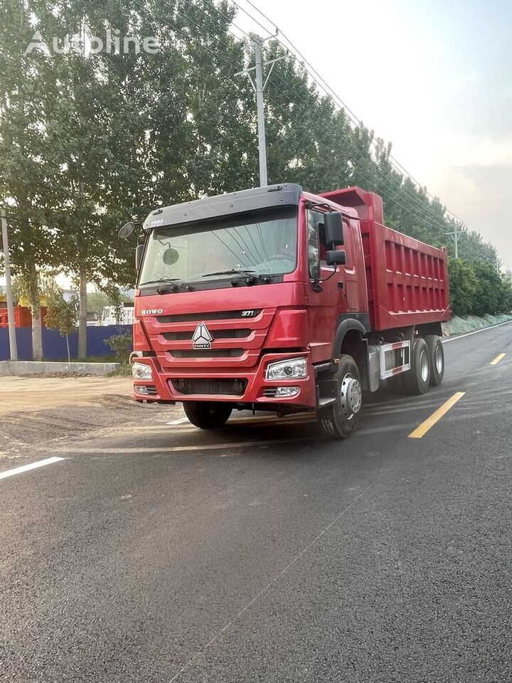 Sinotruk - Tipper: picture 1 Sinotruk - Tipper: picture 1