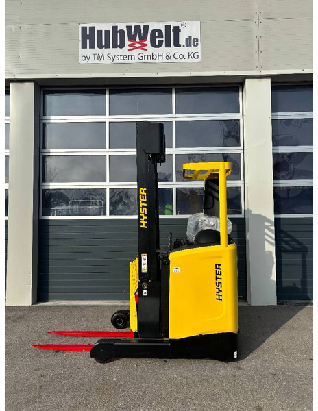 Hyster R 1.2 E Schubmaststapler, 1200kg - Reach truck: picture 1 Hyster R 1.2 E Schubmaststapler, 1200kg - Reach truck: picture 1