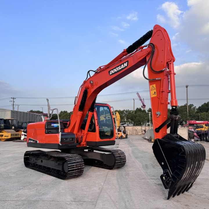 14 Ton Original Korea Used Doosan DX140LC-9c DX 140 150 225 300 Hydraulic Crawler Excavators in Good Condition Doosan140 - Excavator: picture 5 14 Ton Original Korea Used Doosan DX140LC-9c DX 140 150 225 300 Hydraulic Crawler Excavators in Good Condition Doosan140 - Excavator: picture 5