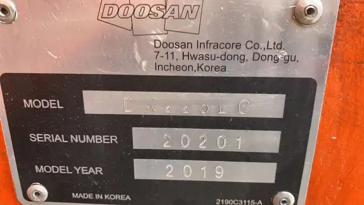 2023 Year Doosan Excavator Dx225 22t Dx225lc Crawler Excavator In Fresh Stock In Shanghai - Crawler excavator: picture 3 2023 Year Doosan Excavator Dx225 22t Dx225lc Crawler Excavator In Fresh Stock In Shanghai - Crawler excavator: picture 3