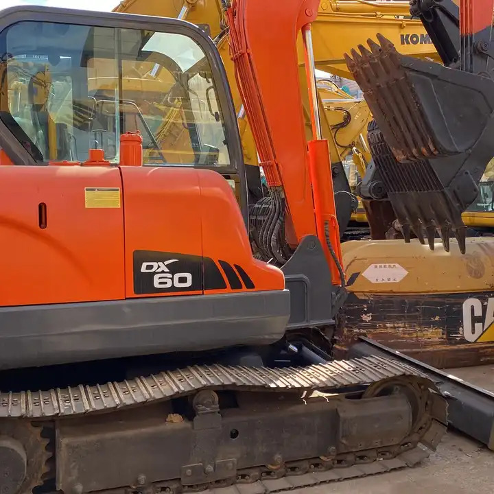 6tons doosan excavator used dx60 dh60 dx55 dh55 mini excavator free shipping - Crawler excavator: picture 1 6tons doosan excavator used dx60 dh60 dx55 dh55 mini excavator free shipping - Crawler excavator: picture 1