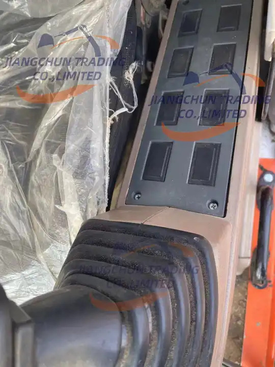 Doosan DH220 20 Tons Amphibious excavators Used DH220LC-7 Amphibious Excavator - Excavator: picture 4 Doosan DH220 20 Tons Amphibious excavators Used DH220LC-7 Amphibious Excavator - Excavator: picture 4