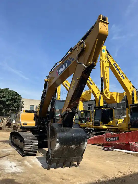 Factory Direct Sale Sany 215C Pro Excavator Machine 20ton SANY 215 SY215 SY215C SY215H Used Excavators in Shanghai - Excavator: picture 3 Factory Direct Sale Sany 215C Pro Excavator Machine 20ton SANY 215 SY215 SY215C SY215H Used Excavators in Shanghai - Excavator: picture 3