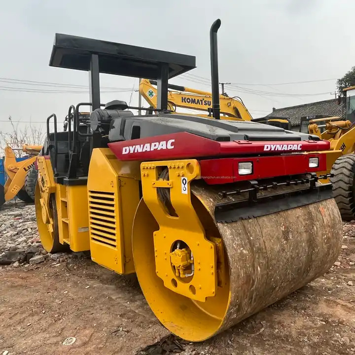 High Quality Used Industrial Compactor Machine Dynapac Cc 422 Hydraulic Vibrating Road Roller For Sale With High Quality - Road roller: picture 1 High Quality Used Industrial Compactor Machine Dynapac Cc 422 Hydraulic Vibrating Road Roller For Sale With High Quality - Road roller: picture 1
