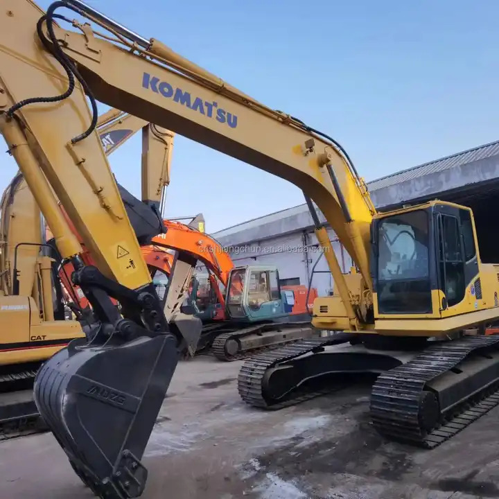 High quality Japan original Used excavator Komatsu PC 200 Used Komatsu PC200 Excavator PC 220-8 220- 8 good condition on sale - Crawler excavator: picture 1 High quality Japan original Used excavator Komatsu PC 200 Used Komatsu PC200 Excavator PC 220-8 220- 8 good condition on sale - Crawler excavator: picture 1