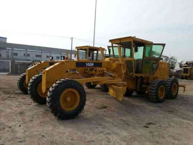 Japan Famous Brand Grader Motor used CAT 140H Used Motor Grader in good condition for sale - Grader: picture 4 Japan Famous Brand Grader Motor used CAT 140H Used Motor Grader in good condition for sale - Grader: picture 4