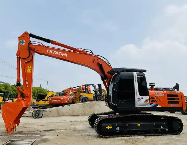 Japan Original 20t Excavator Hitachi Zx200-3g Zx200 Crawler Excavator With 6bg1 Engine In Shanghai - Crawler excavator: picture 2 Japan Original 20t Excavator Hitachi Zx200-3g Zx200 Crawler Excavator With 6bg1 Engine In Shanghai - Crawler excavator: picture 2
