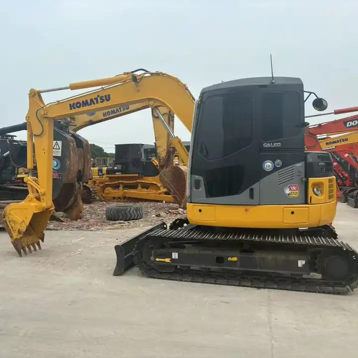 Japan Surplus Backhoe Excavator Komatsu Pc78us Pc60 Tracked Excavator With Blade Dozer For The Philippines In Shanghai - Crawler excavator: picture 1 Japan Surplus Backhoe Excavator Komatsu Pc78us Pc60 Tracked Excavator With Blade Dozer For The Philippines In Shanghai - Crawler excavator: picture 1