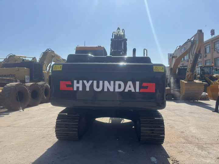 Korea 22 Ton Hyundai 220 Excavator R220LC-9s Used Hyundai Excavator 220 Used Hyundai 220-9 225LC Machine for Construction - Excavator: picture 5 Korea 22 Ton Hyundai 220 Excavator R220LC-9s Used Hyundai Excavator 220 Used Hyundai 220-9 225LC Machine for Construction - Excavator: picture 5